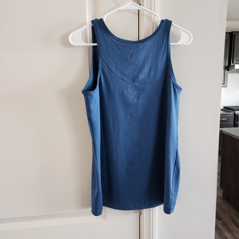Duluth Trading Company Women's Breezeshooter Knit Tank Size Medium - Picture 4 of 6